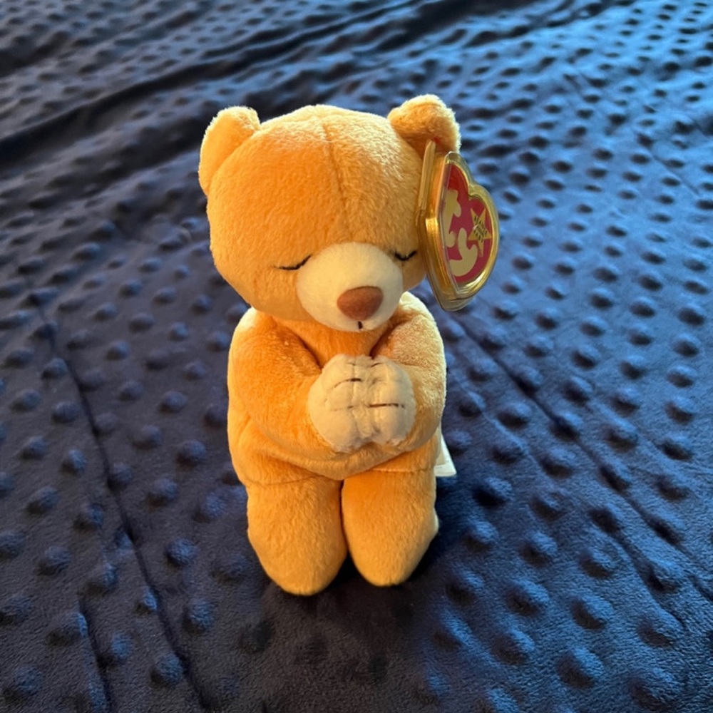 RARE Retired 1998 Ty Beanie Baby Hope Praying Bear w Rare Tag Errors